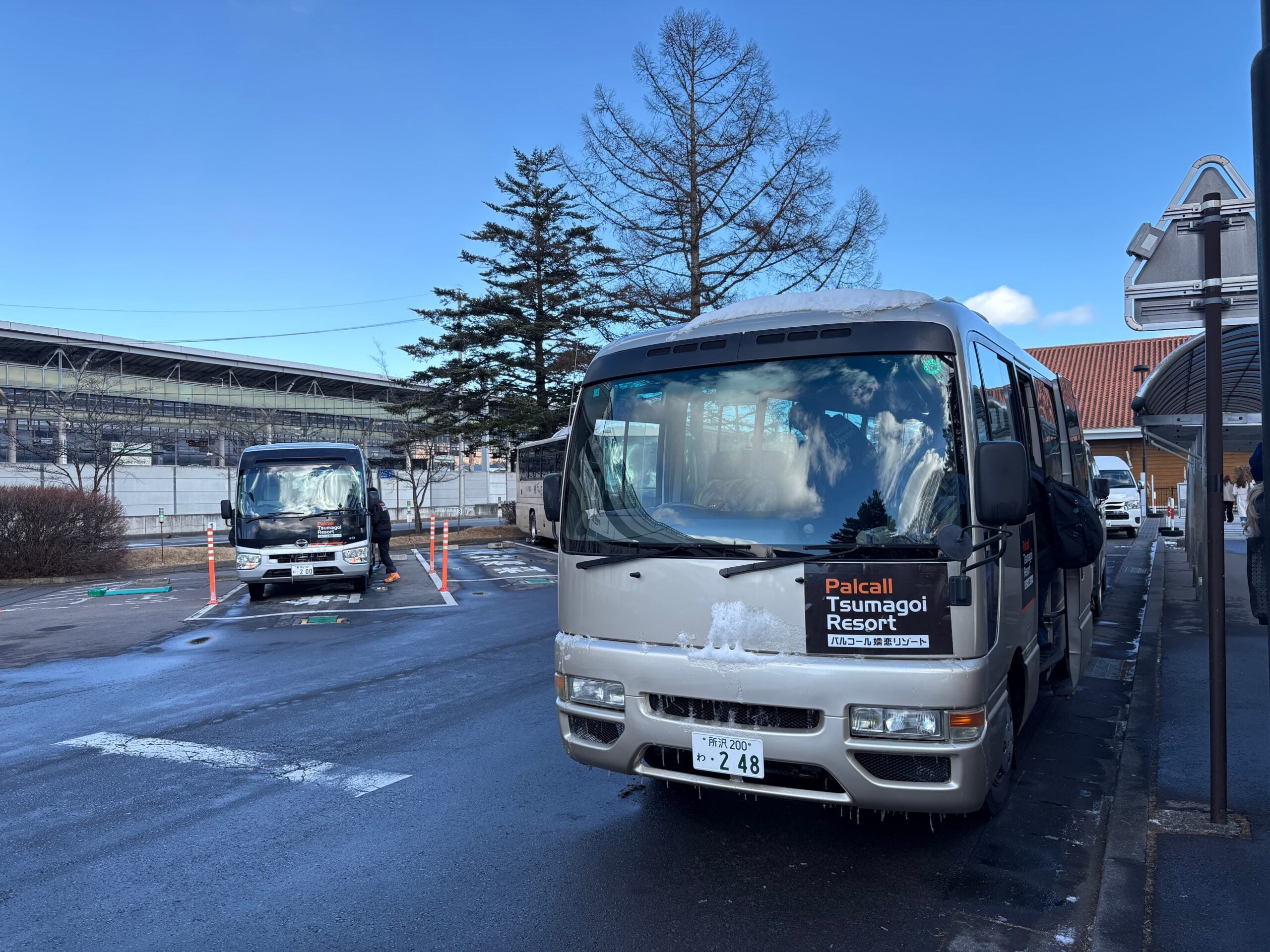 shuttle bus